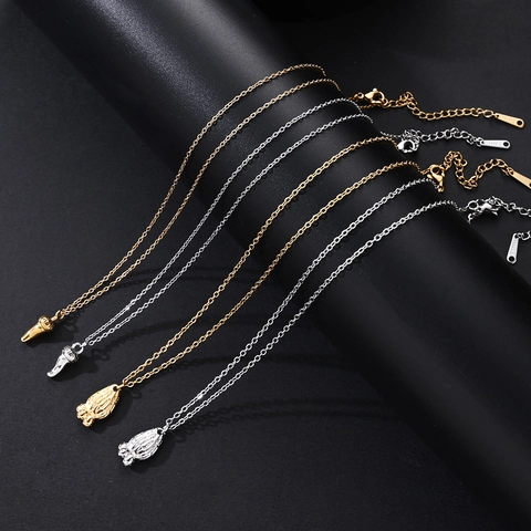 Collier Pendentif en Acier Inoxydable Minimaliste pour Femmes Mains en Prière Corne Cactus Chaîne de Clavicule Bijoux Électroplaqués Cadeau