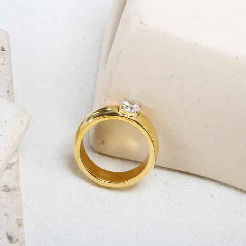 Bague de Luxe en Acier Inoxydable pour Femme Plaquée Or Large Bande Solitaire Strass Brillant Bijoux de Mode