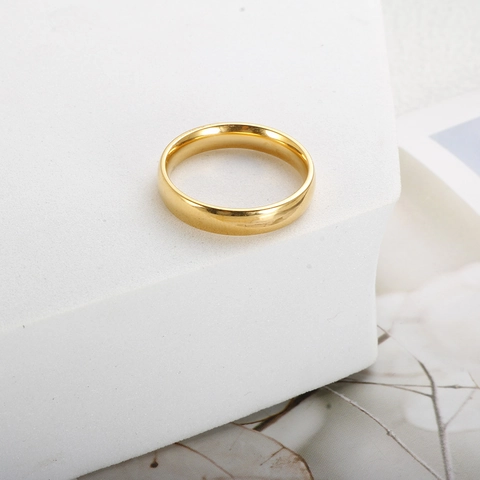 Minimalist 4mm Stainless Steel Plain Band Ring For Men Women Gold Plated High Polished Comfort Fit Wedding Finger Ring Jewelry