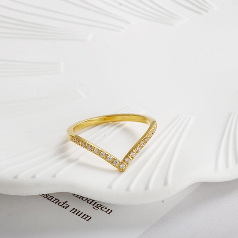Minimalist V-Shaped Stainless Steel Ring For Women Gold Silver Plated Rhinestone Pave Chevron Finger Ring Fashion Jewelry Gift