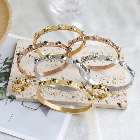Elegant Stainless Steel Bangle For Women Fashion Flower Design With Zirconia Inlay Gold Silver Rose Gold Plated Jewelry