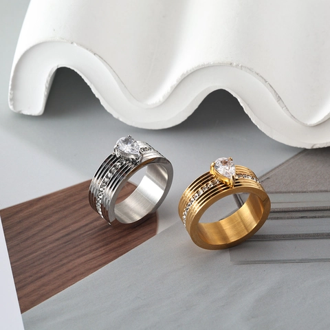 Minimalist Stainless Steel Zirconia Ring For Women Gold Silver Plated Pear Round Stone Wide Band Fashion Jewelry Gift