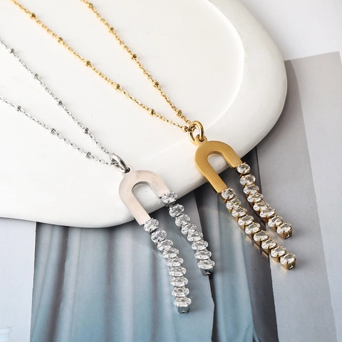 Minimalist Stainless Steel Zirconia Horseshoe Pendant Necklace And Earrings Set For Women Luxury Tassel Jewelry Set Gold Silver