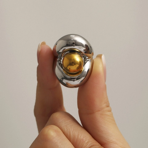 18K Gold Plated Stainless Steel Open Ring For Women Avant-garde Heart Shaped Metallic Sphere Wide Finger Ring Fashion Jewelry