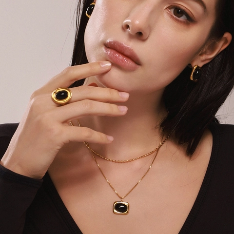 Retro Schwarzer Achat Quadratische Halskette Und Ohrstecker Vergoldet Versilbert Edelstahl Schmuck Für Damen Alltag