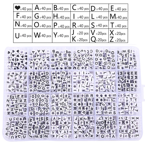 Set di Perle con Lettere Alfabeto in Acrilico Perle Bianche con Motivo a Cuore e Viso Sorridente per Creazione Gioielli Fai da Te Bracciale Collana con Scatola di Immagazzinaggio