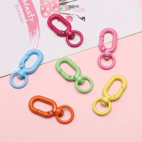Portachiavi con Chiusura a Moschettone Girevole Colorato Gancio in Metallo DIY 16x39mm Forma 8 per Borse Chiavi Gioielli