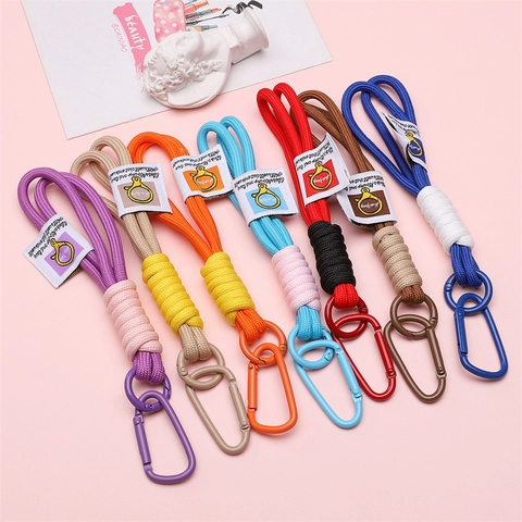 Porte-clés à Corde Tressée Colorée de Mode Avec Mousqueton en Métal Cordon de Charme de Sac Tissé pour Clés Accessoire Femme Homme