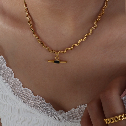 Vintage Stainless Steel Twist Chain Necklace For Women Gold Plated Rectangular Green Black Glass Stone T-Bar Pendant Jewelry