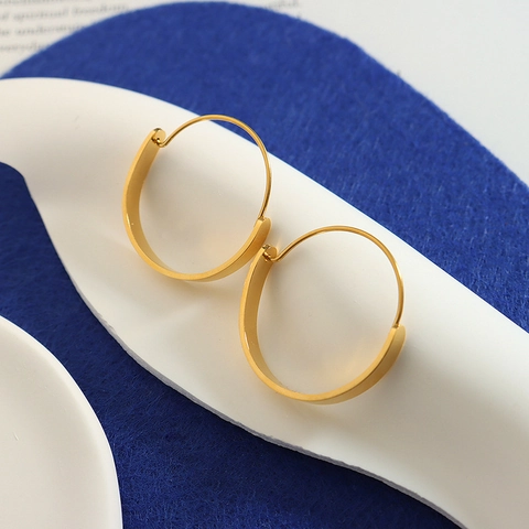 Französische Minimalistische Goldene Creolen Für Damen 18K Vergoldeter Edelstahl Geometrischer Schmuck