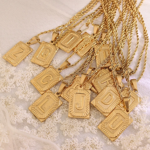 Collana con Ciondolo a Forma di Lettera Iniziale Rettangolare in Acciaio Inossidabile Minimalista da Donna