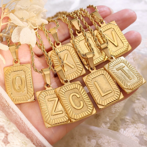 Collana con Ciondolo a Forma di Lettera Iniziale Rettangolare in Acciaio Inossidabile Minimalista da Donna