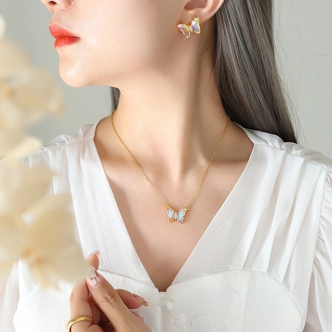 Elegant Butterfly Jewelry Copper Iridescent Glass Zircon Pendant Necklace And Stud Earrings For Women Romantic Party Jewelry