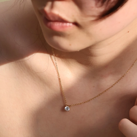 Collier en Acier Inoxydable Minimaliste pour Femmes Plaqué Or Argent Pendentif Rond en Zircone Bijoux de Mode