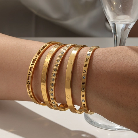 Vintage 18K Vergoldet Edelstahl Armreif Für Damen Römische Zahlen Herz Ahornblatt Strass Armband Mode Schmuck