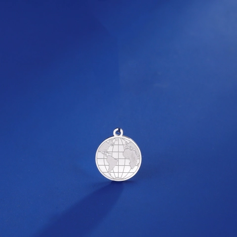 Stainless Steel World Map Round Pendant Only (Without Chain) Globe Engraved Etched Charm For DIY Jewelry Making Accessory