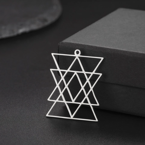 Ciondolo Svuotato Geometrico in Acciaio Inossidabile a Forma di Stella Accessorio Gioielli DIY per Collane Orecchini Regalo Donna