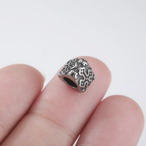 Retro Punk Stainless Steel Triangle Cross Spacer Beads DIY Jewelry Findings For Necklace Bracelet Making Carved Gothic Beads