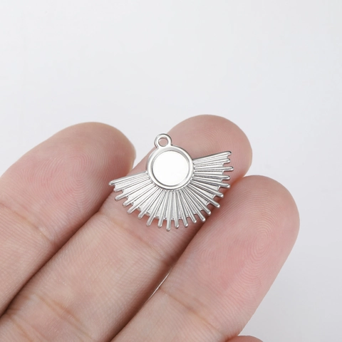Sonnenstrahl Fächerförmig Anhänger 304 Edelstahl 18K Vergoldet Charm Für DIY Halskette Ohrring Schmuckherstellung Zubehör