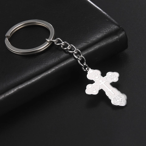 Porte-clés Pendentif Croix Religieuse et Araignée en Acier Inoxydable Anneau de Clé en Métal Argenté Gravé au Laser pour Hommes Femmes Accessoires