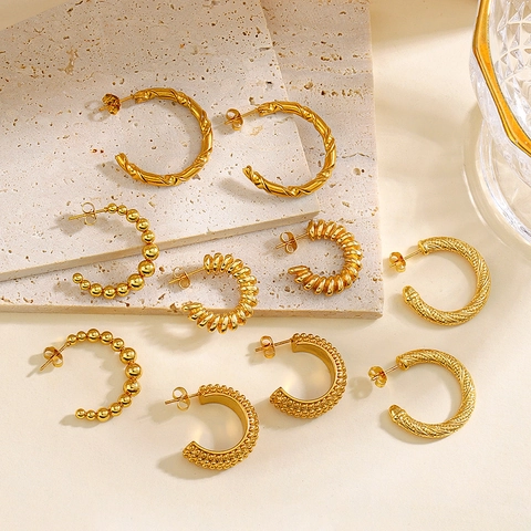 Mode Edelstahl C-Förmige Creolen Für Damen 18K Vergoldet Retro Gedrehte Perlen Geometrische Ohrstecker Schmuck