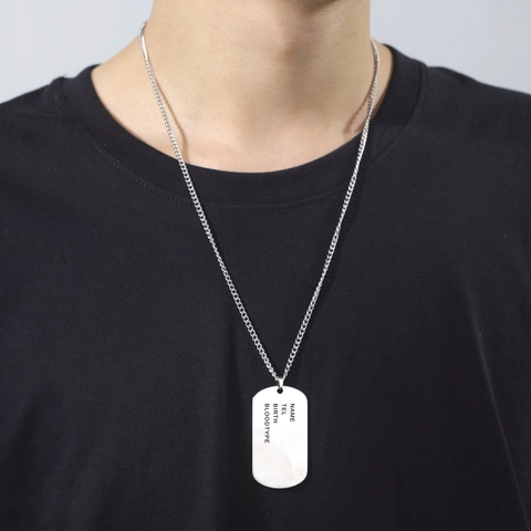 Collier Plaque d'identité Minimaliste en Acier Inoxydable pour Hommes Femmes Carte d'identité Personnalisable Pendentif Plaque Militaire Bijoux Cadeau