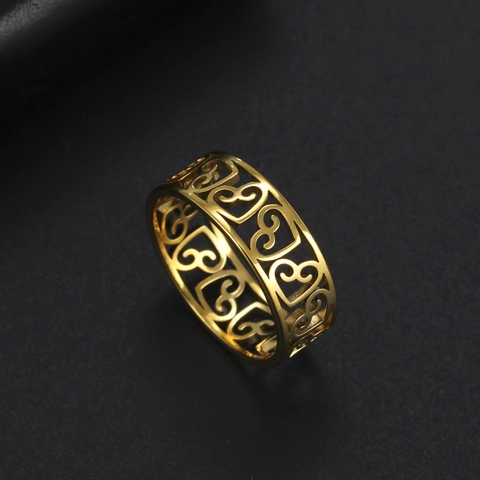 Fashion Hollow Heart Stainless Steel Ring Artistic Scroll Pattern Wrap Band Ring Elegant Jewelry Gift For Men Women
