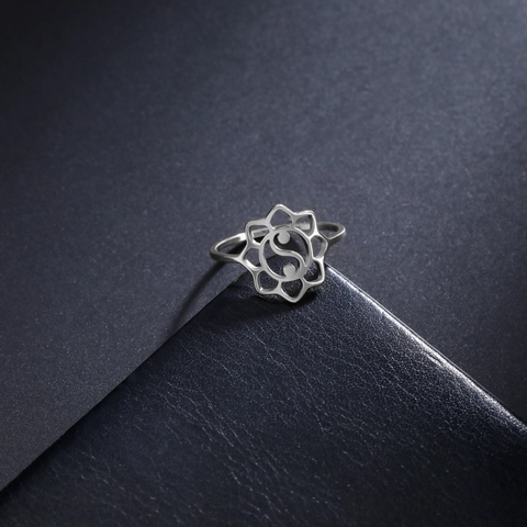 Vintage Hollow Lotus Taiji Yin Yang Stainless Steel Ring For Women Ethnic Style Minimalist Meditation Zen Jewelry Ring
