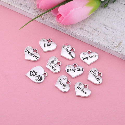 Vintage Legierung Herzförmiger Anhänger Mit Eingraviertem Familienbrief Und Strass DIY Schmuck Zubehör Für Halsketten Herstellung