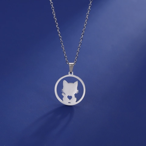Cute Hollow Heart Kitten Pendant Necklace Stainless Steel Minimalist Animal Clavicle Chain Fashion Women Jewelry Gift