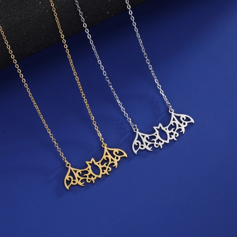 Gothic Stainless Steel Hollow Bat Pendant Necklace For Women Men Vintage Filigree Animal Clavicle Chain Halloween Jewelry Gift