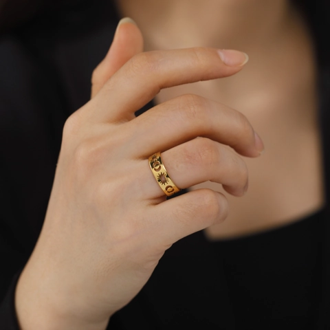 Bohemian Stainless Steel Sun Moon Cutout Band Ring Celestial Star Minimalist Jewelry Gift For Men Women Gold Silver