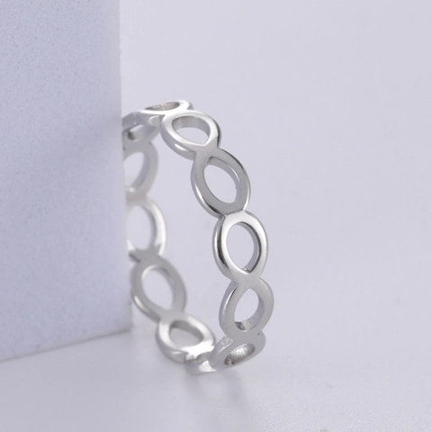 Minimalist Stainless Steel Hollow Infinity Ring For Women Men Geometric Interlocking Oval Loop Band Fashion Jewelry Gift