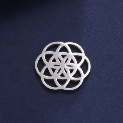 304 Stainless Steel Seed Of Life Geometric Pendant Hollow Round Circle Charm For DIY Jewelry Making Retro Totem Accessory Gold Silver