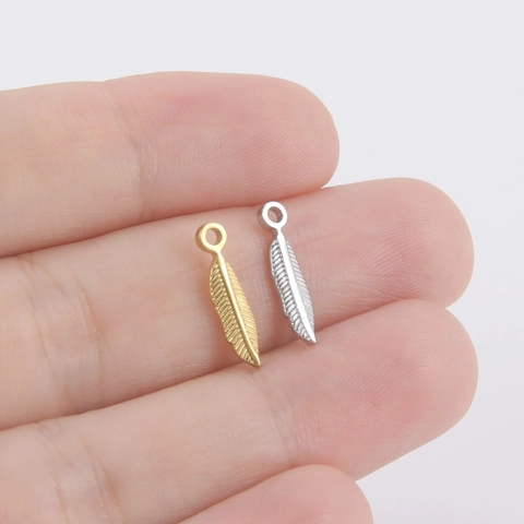 18K Vergoldeter Edelstahl Feder Anhänger Für Halskette Armband DIY Schmuckherstellung Charm Minimalistische Textur Anhänger