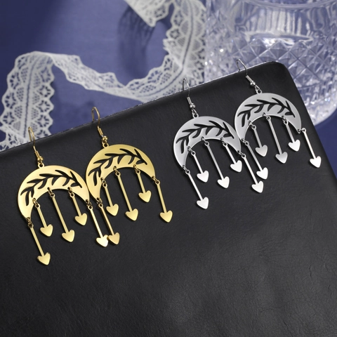 Pendientes de Luna y Corazón con Borla de Acero Inoxidable para Mujer Chapados en Oro de Dieciocho Quilates Joyería