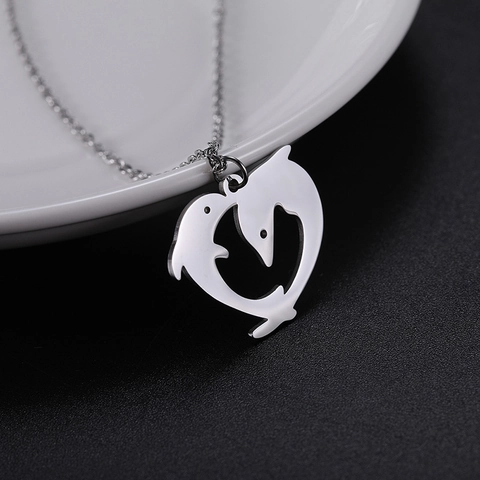 Collana con Ciondolo a Cuore con Doppio Delfino in Acciaio Inossidabile per Coppie Dolce Oro Argento Gioielli da Collo