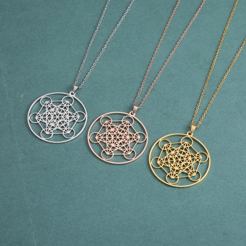 Collier Pendentif Cube de Métatron en Acier Inoxydable Géométrie Sacrée Ajouré Cercle Bijoux Spirituels pour Hommes Femmes