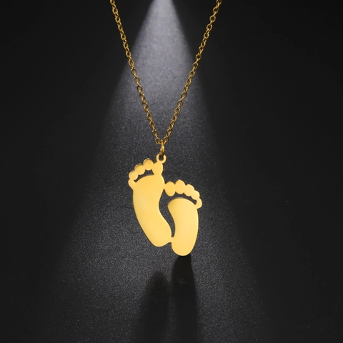 Stainless Steel Footprint Pendant Necklace For Women Men Minimalist Baby Feet Charm O-Chain Necklaces Jewelry Commemorative Gift