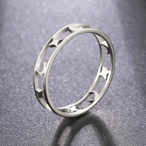 Anillo Minimalista de Acero Inoxidable con Calado de Estrella y Luna para Mujer y Hombre Joyería de Moda Regalo
