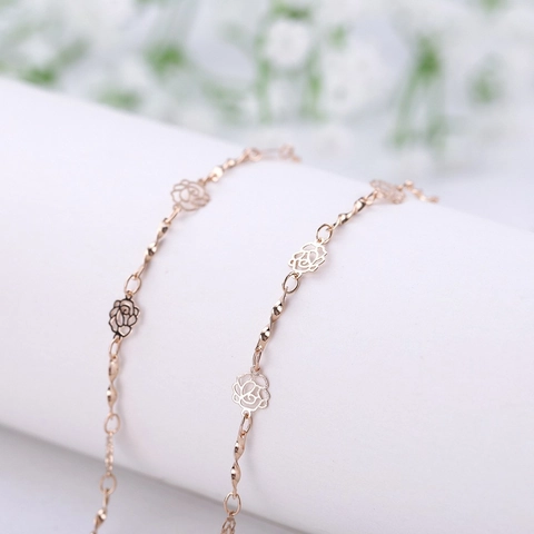 Elegant Stainless Steel Hollow Rose Flower Glasses Chain For Women Vintage Metal Mask Lanyard Anti-Lost Eyewear Strap