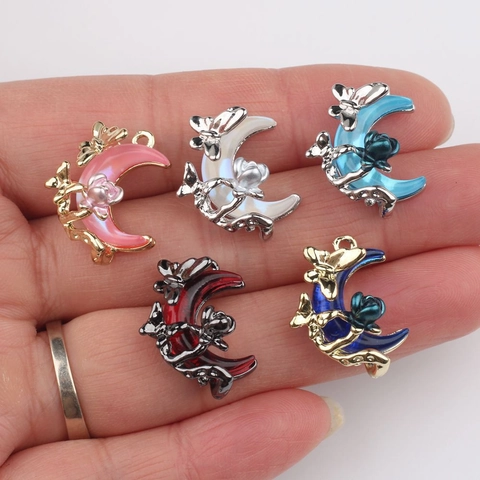Ciondolo a Luna in Lega Con Farfalla Rosa Design Intarsiato in Resina Charms Per Fai da Te Collana Bracciale Gioielli