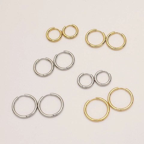 Boucles d'Oreilles Créoles Minimalistes en Acier Inoxydable pour Femmes Boucles d'Oreilles Cercle Lisse Géométrique Couleur Or Argent Bijoux