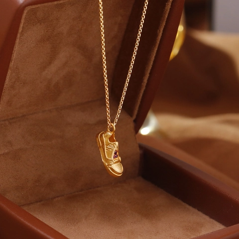 Creative Sneaker Pendant Necklace Gold Plated Copper Zirconia Inlaid Adjustable Clavicle Chain Jewelry For Women Daily Gift