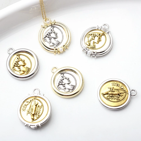 Vintage Zinc Alloy Coin Pendant With Artificial Pearl Rhinestone Portrait Relief Design DIY Jewelry Accessory For Necklace