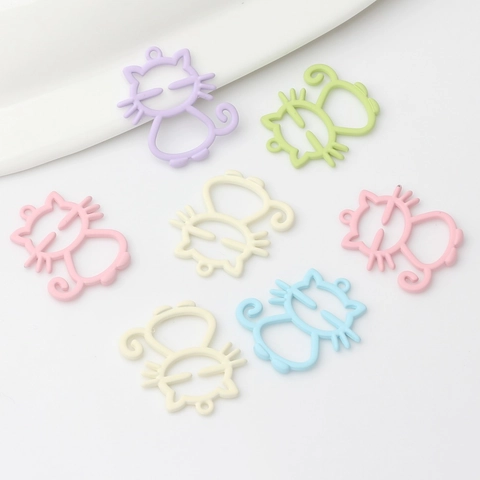 Accessoires de Pendentif Chat Creux en Alliage pour Fabrication de Bijoux DIY Breloques Chaton Peintes Mates