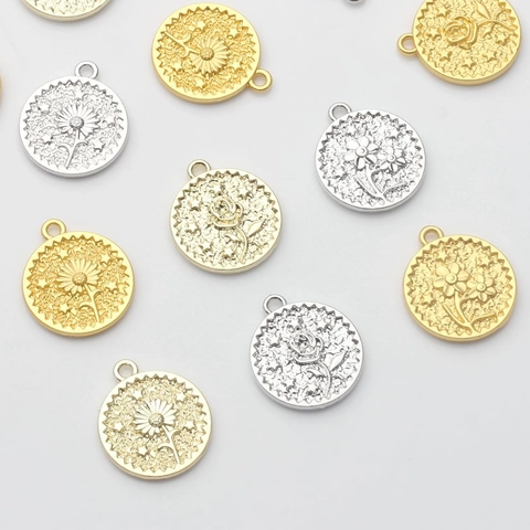 Minimalist Alloy Round Floral Coin Pendants For DIY Jewelry Making Vintage Rose Sunflower Relief Metal Charms DIY Jewelry Findings