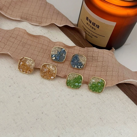 Boucles d'Oreilles Clous Carrées en Cuivre Plaqué Or 14K Avec Tige en Argent Sterling 925 Bijoux Rétro Incrustés de Strass Géométriques pour Femme