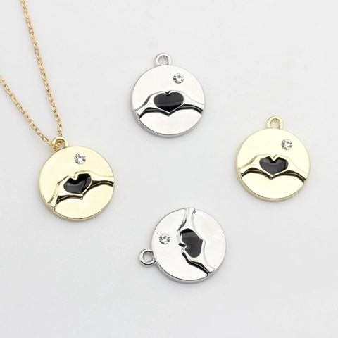 Alloy Round Hand Heart Pendant With Rhinestone Black Enamel Hand Gesture Charms For DIY Necklace Bracelet Jewelry Making