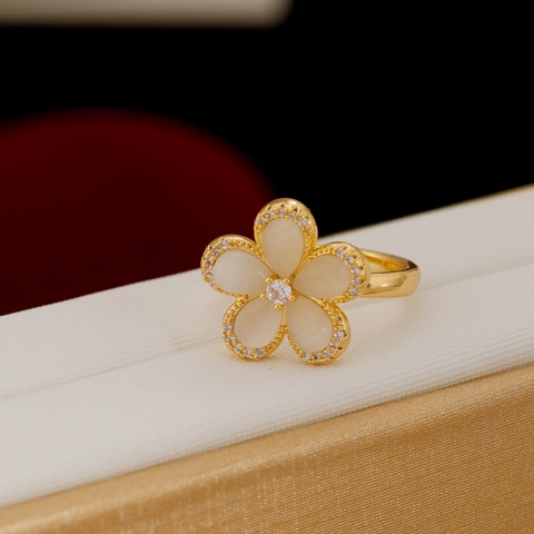 Elegant Camellia Flower Copper Ring For Women Real Gold Plated Inlaid Zirconia Cat Eye Stone Adjustable Open Finger Ring